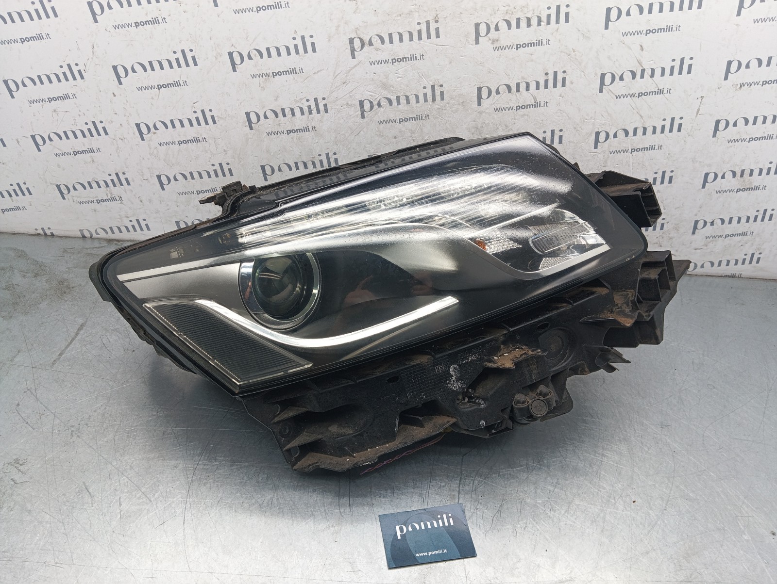Pomili Fanaleria Audi Q5 10011-17075 faro anteriore destro Xenon/HID usato