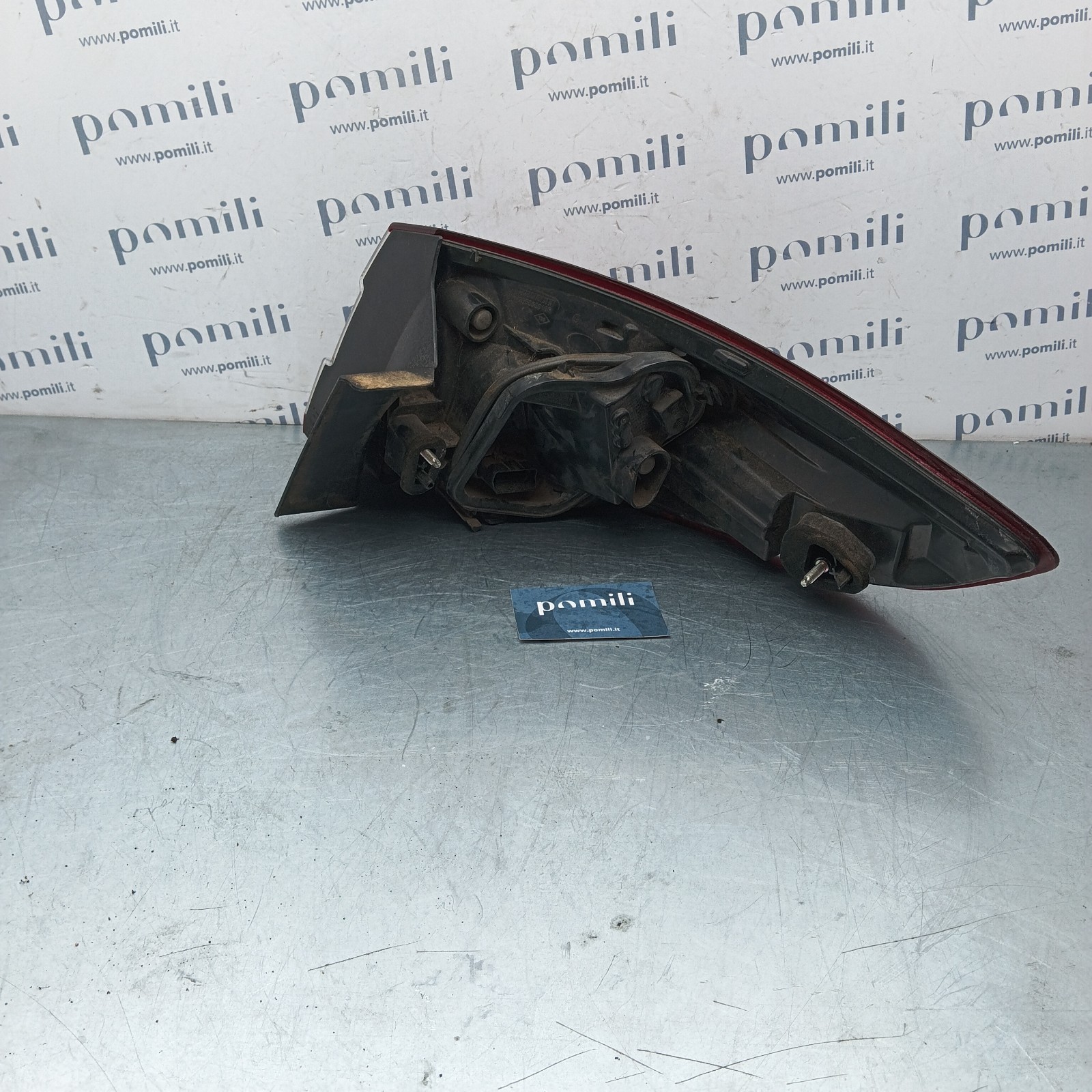 Pomili Fanaleria Fanale posteriore sinistro Renault Megane III 26555001R usato
