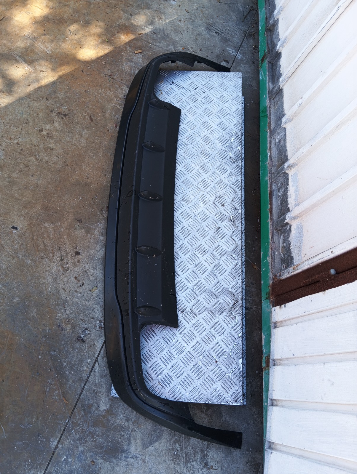 Pomili Paraurti posteriore Volvo V40 Hatchback 31330883 nuovo