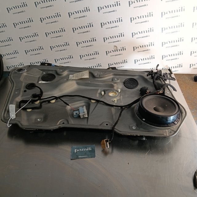 Pomili Rivestimenti interni e parti interne Volkswagen Golf 1J alzacristallo elettrico anteriore sinistro