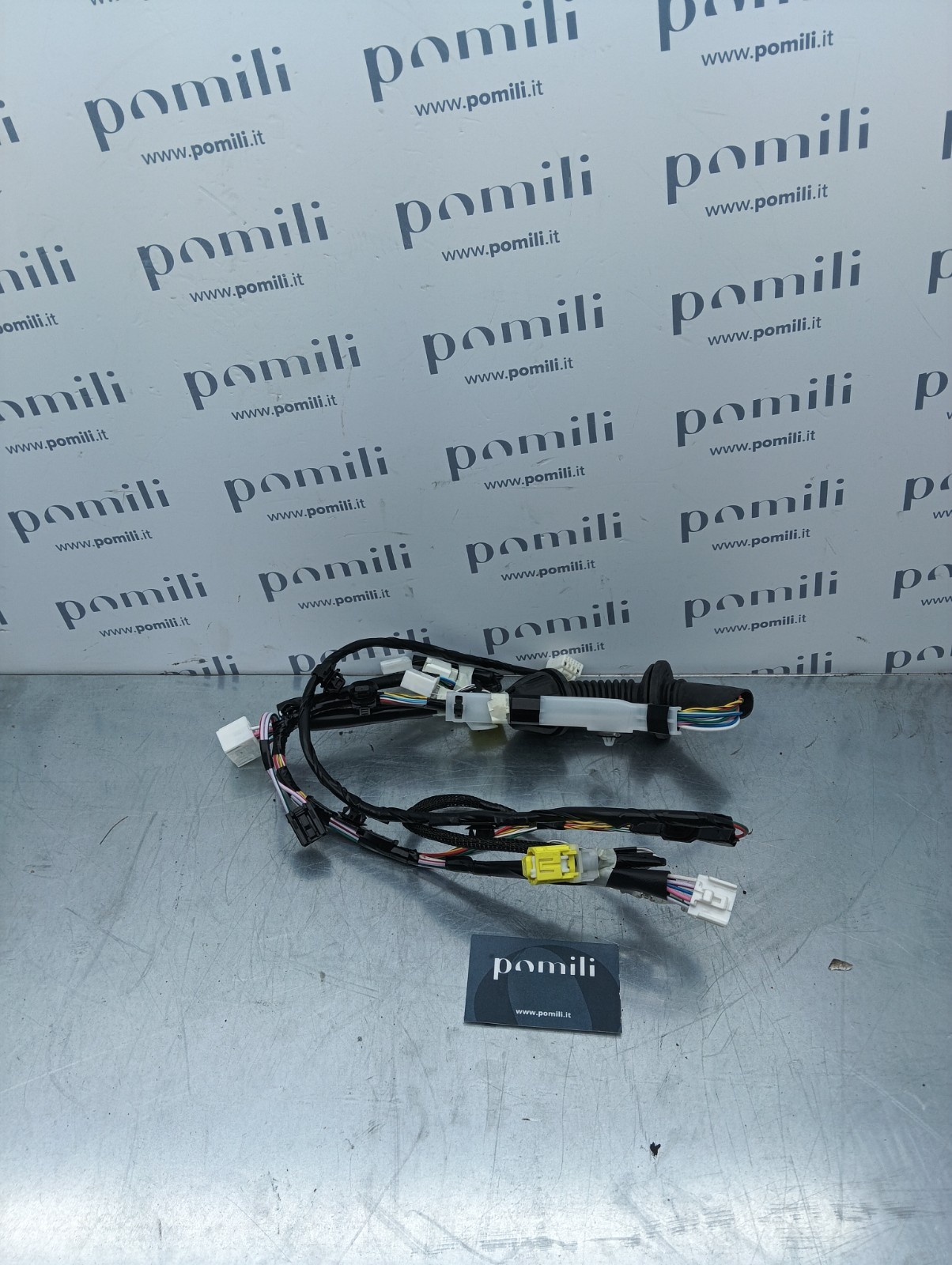 Pomili Motorini avviamento, alternatori, ECU e cavi Toyota Yaris cablaggio porta anteriore destra