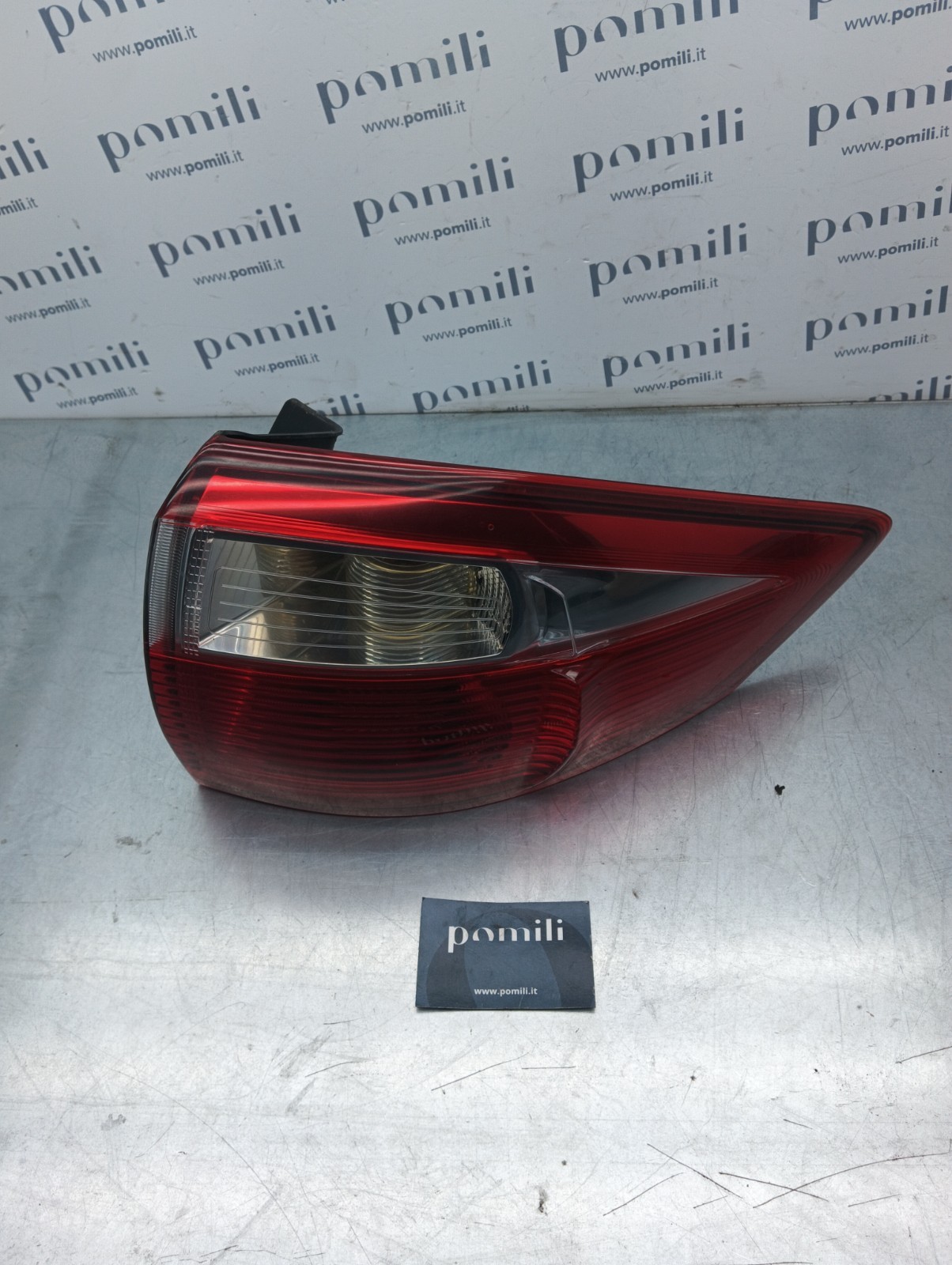 Pomili Fanaleria Ford C-Max (2010-15) 89502670 fanale posteriore destro usato