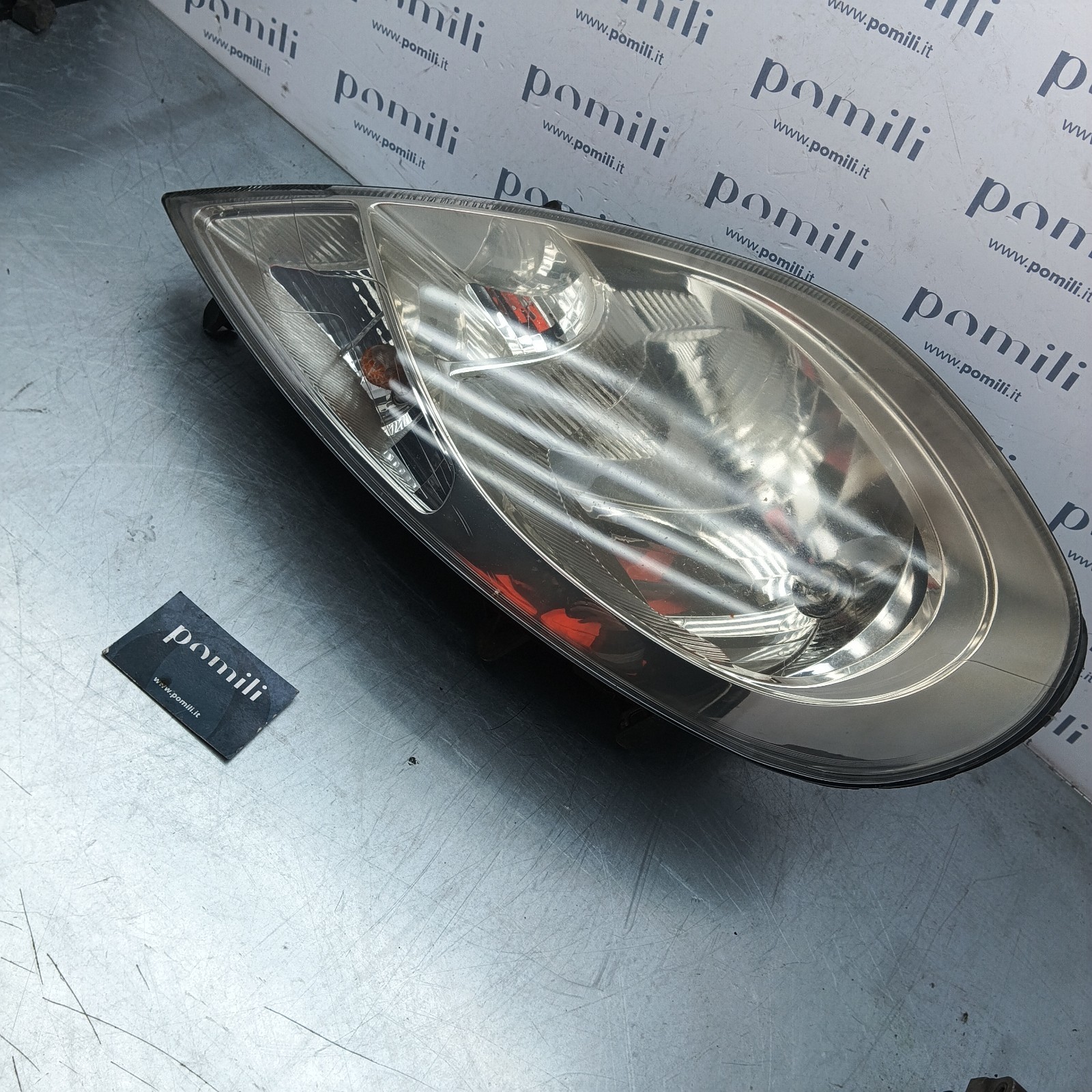 Pomili Fanaleria Trafic II/Vivaro A/Primastar faro anteriore sinistro 93859829