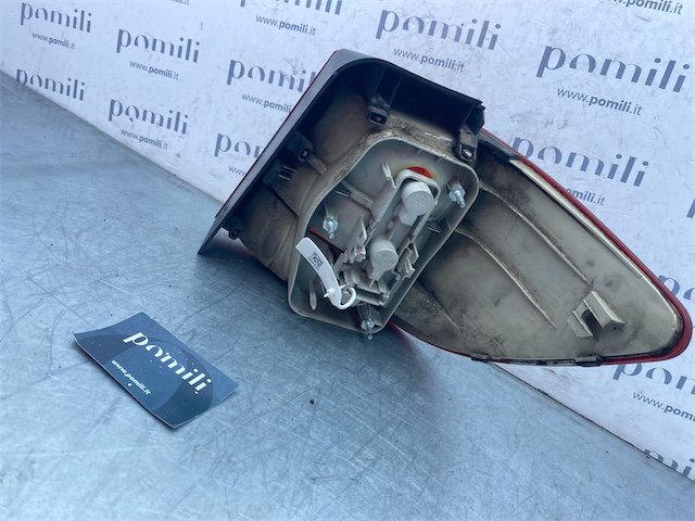 Pomili Fanaleria Mercedes-Benz Classe B T245 fanale posteriore esterno sinistro