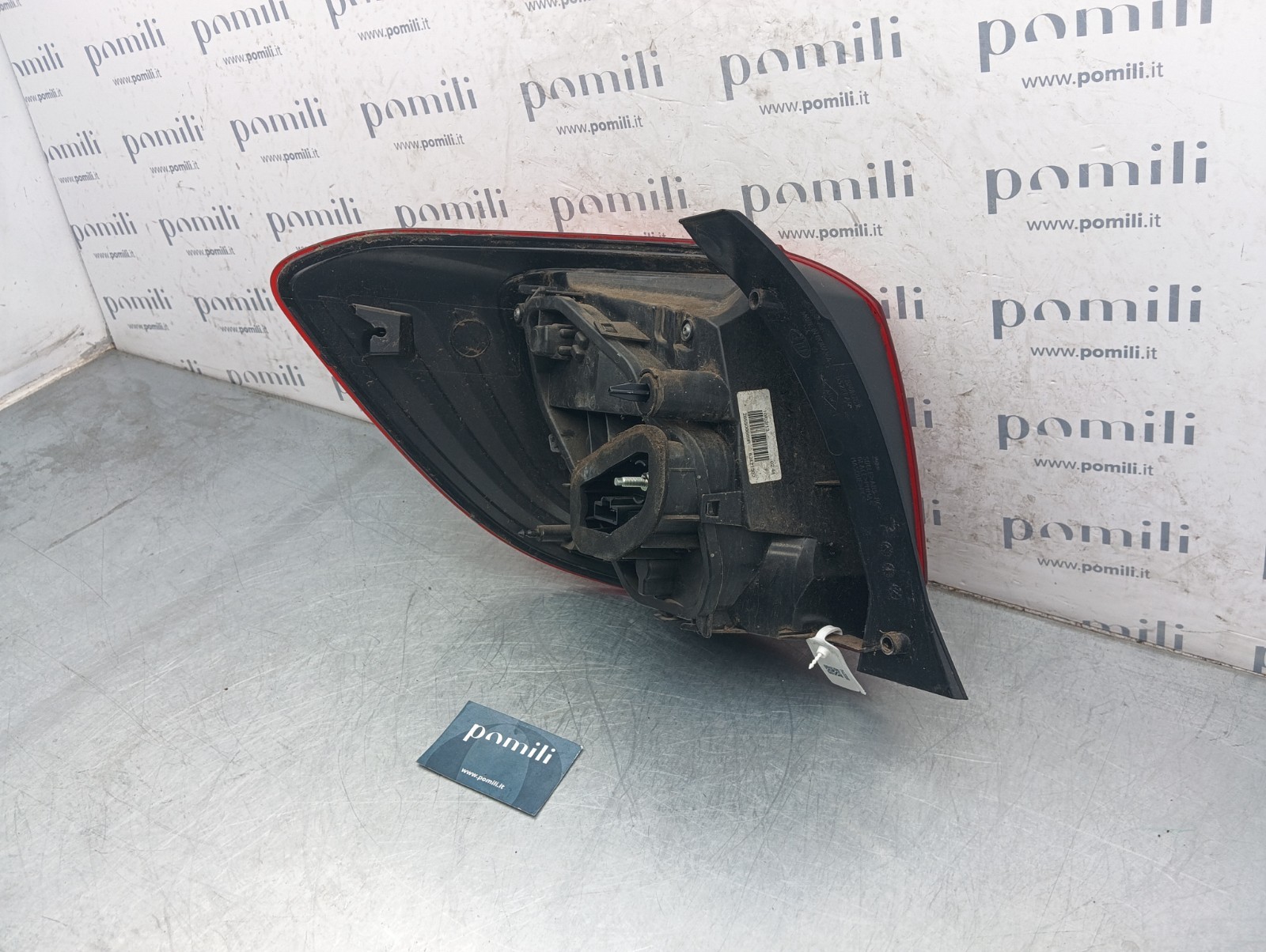Pomili Fanaleria Sandero fanale posteriore destro usato OEM 265554085R