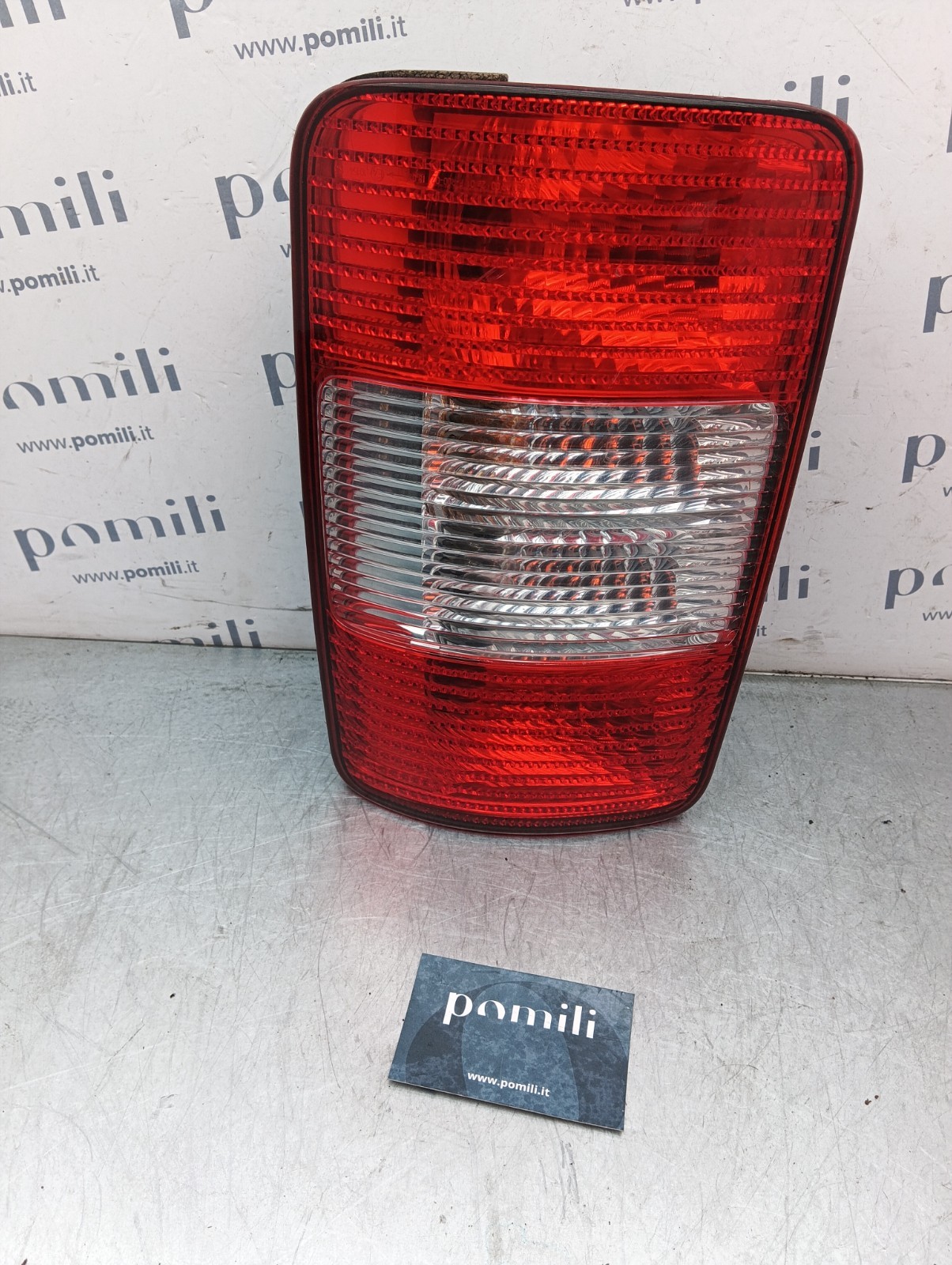 Pomili Fanaleria Fanale posteriore destro Volkswagen Caddy III 2K0945112A usato