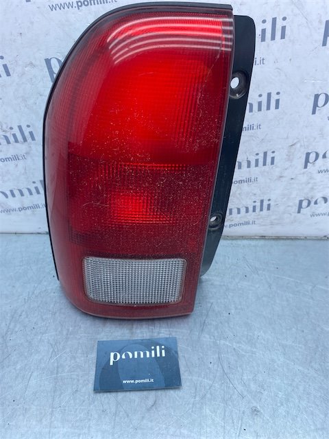 Pomili Fanaleria Suzuki Grand Vitara fanale posteriore superiore sinistro