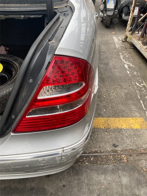 Pomili Fanaleria Mercedes-Benz Classe E W/S211 fanale posteriore destro