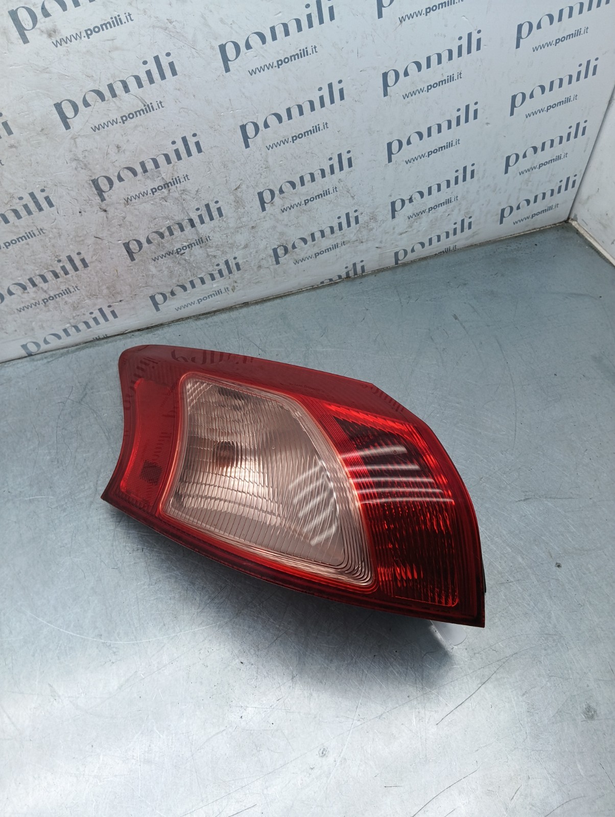 Pomili Fanaleria Mitsubishi Lancer X fanale posteriore sinistro usato OEM 220-87977