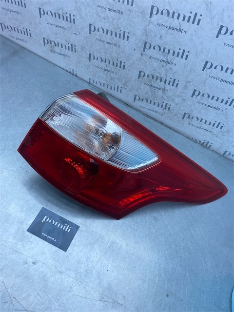 Pomili Fanaleria Fanale posteriore destro Ford Focus CB8 parte esterna