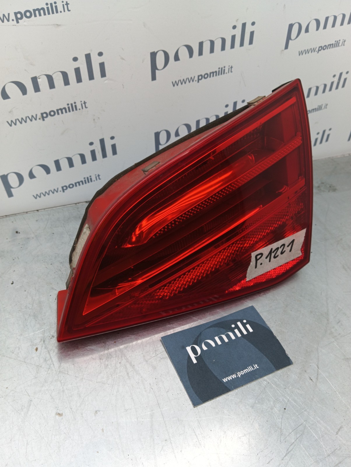 Pomili Fanaleria Fanale Audi A4 Avant destro portellone 21968006 usato