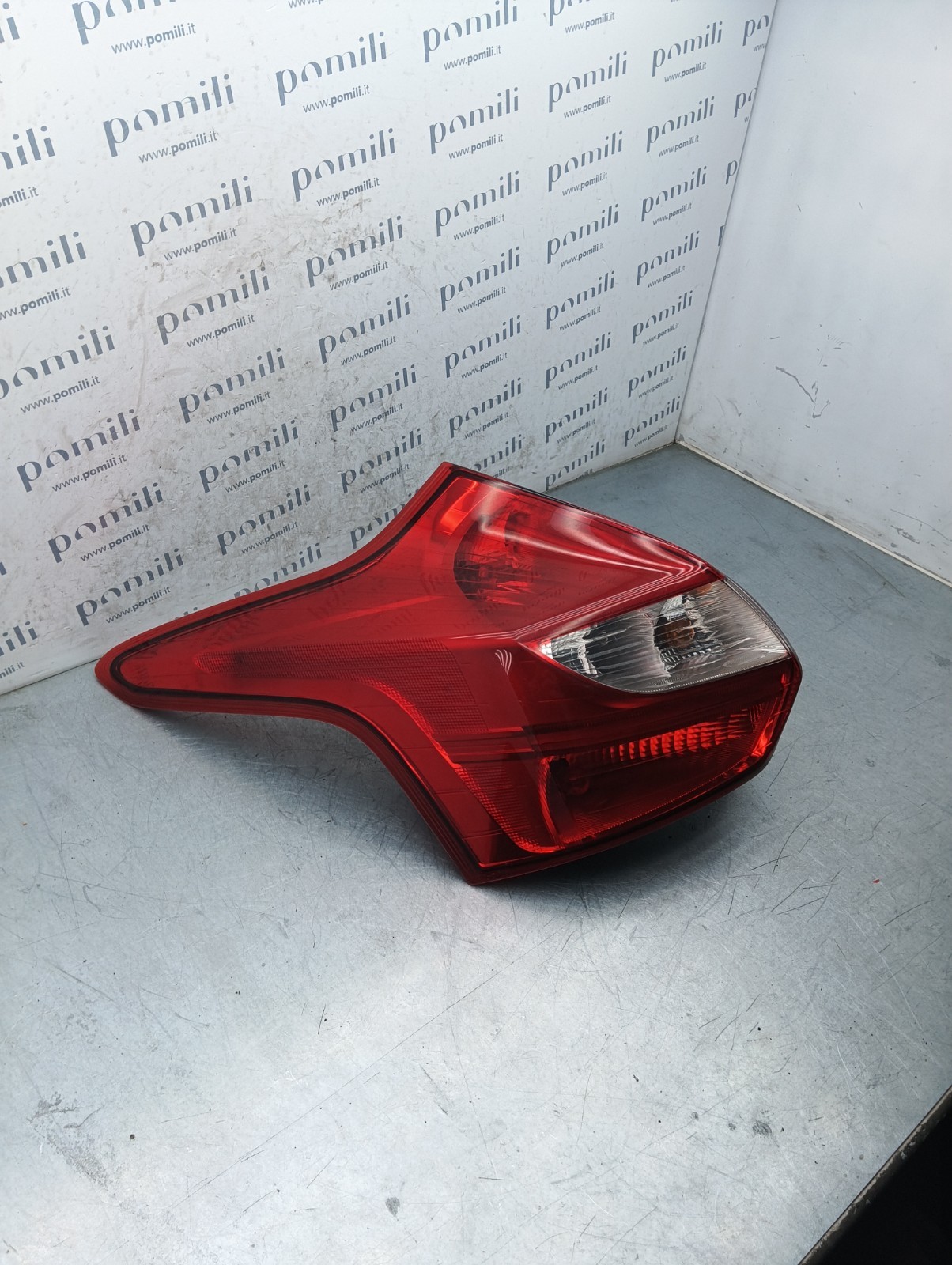Pomili Fanaleria Fanale posteriore sinistro LED Ford Focus III (2011-2014) BM51-13405-BA usato
