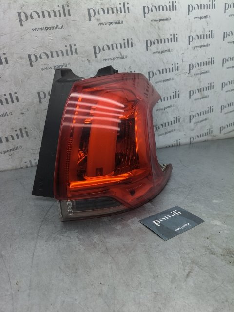 Pomili Fanaleria Peugeot 2008 fanale posteriore destro esterno