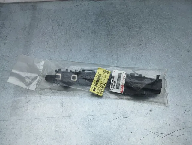 Pomili Paraurti posteriore Supporto sinistro Toyota Auris 52576-02090