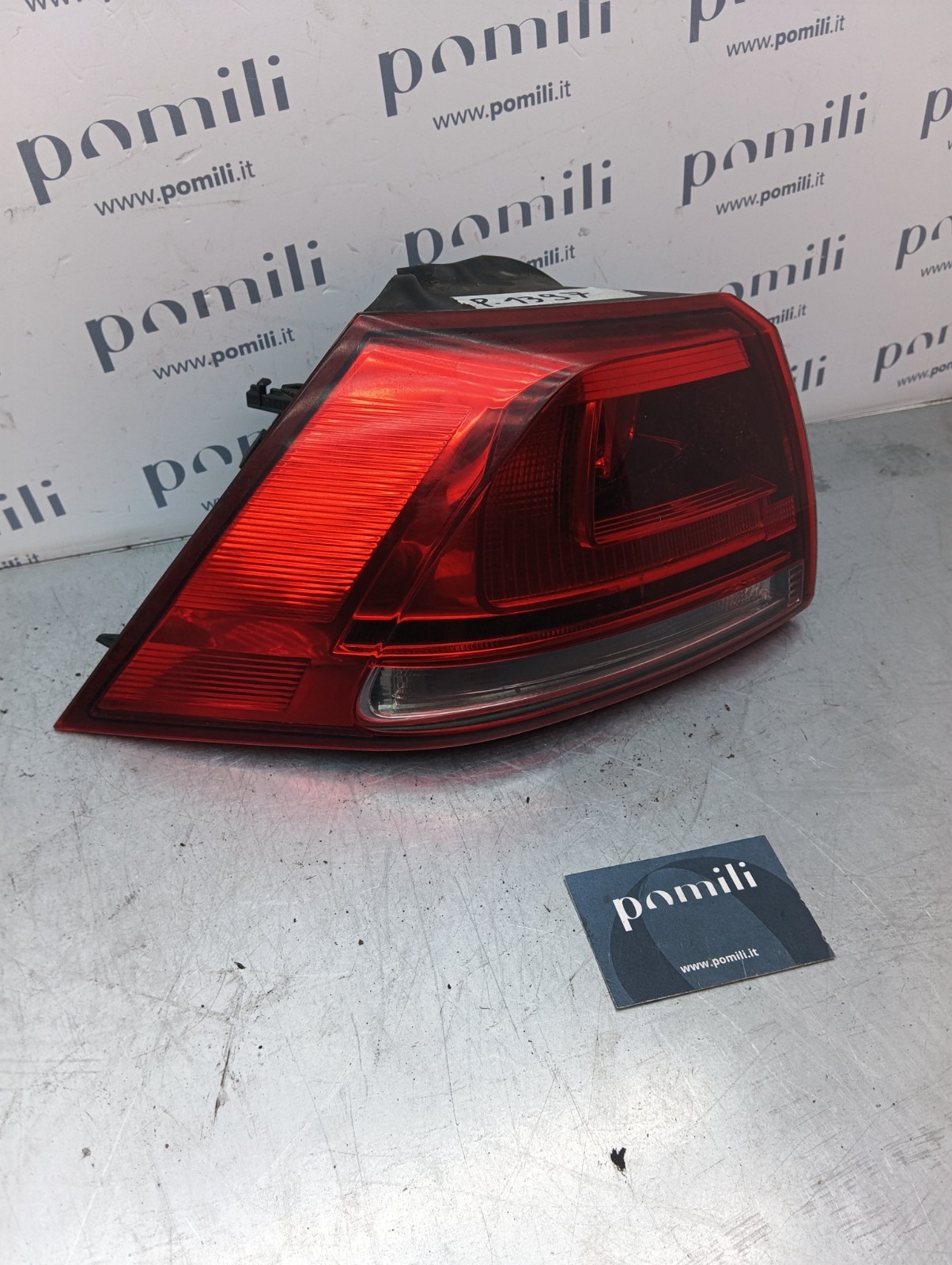 Pomili Fanaleria Volkswagen Golf VII 5G0945095 fanale posteriore sinistro usato