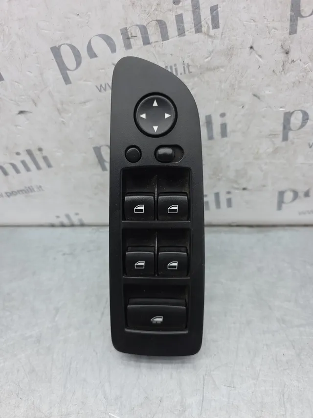 Pomili Rivestimenti interni e parti interne Pulsantiera anteriore sinistra BMW S1 120d (E82) 11W03K1-03
