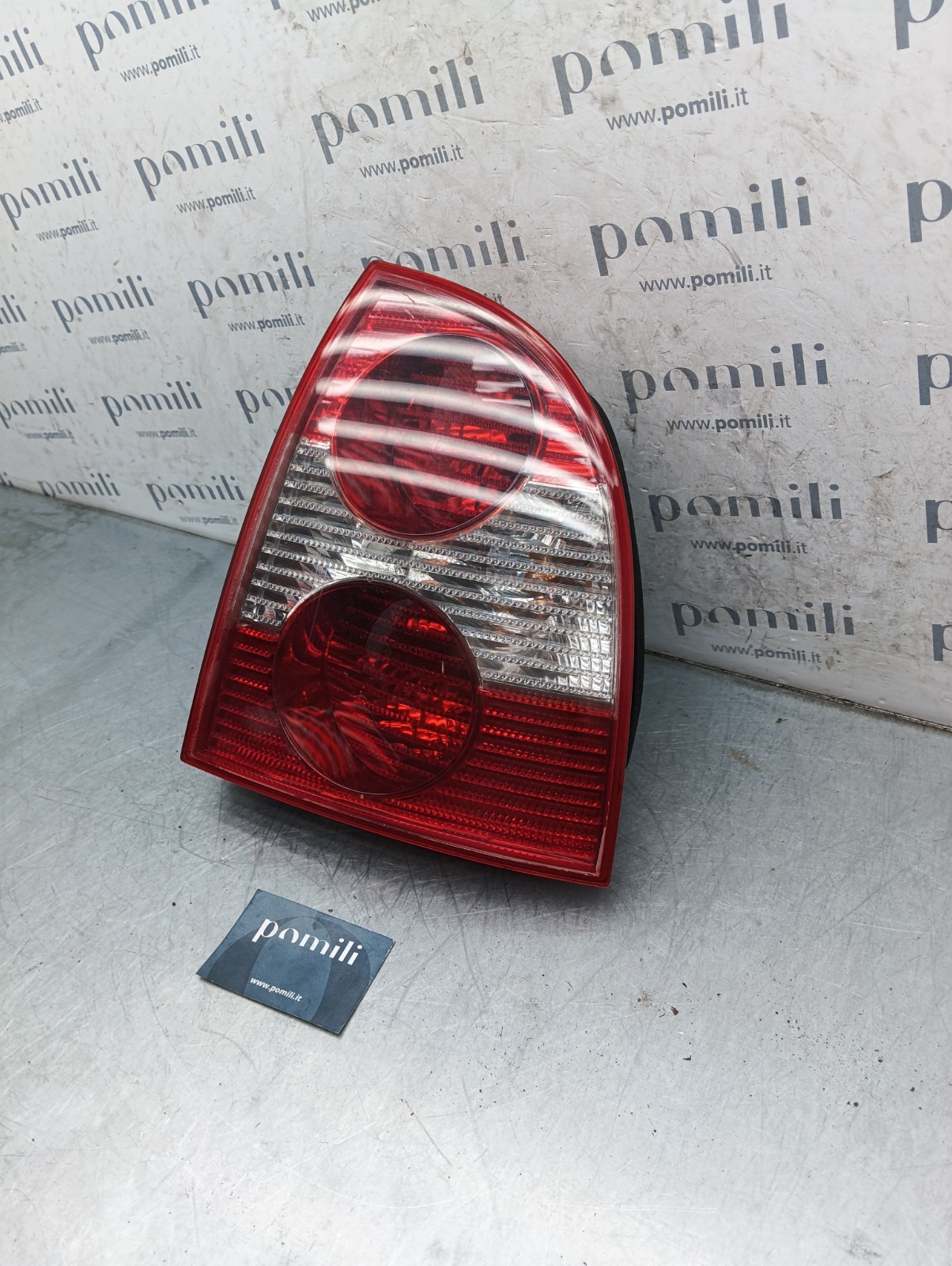 Pomili Fanaleria fanale posteriore Volkswagen Passat B5 destro 284002