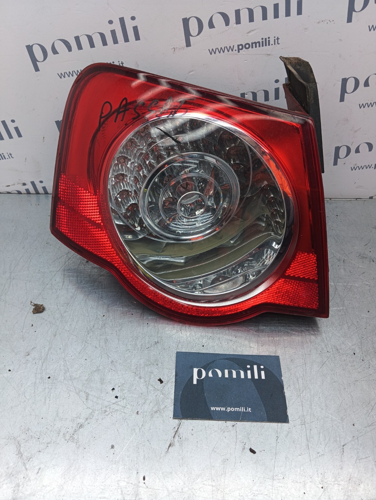 Pomili Fanaleria Volkswagen Passat fanale posteriore sinistro usato