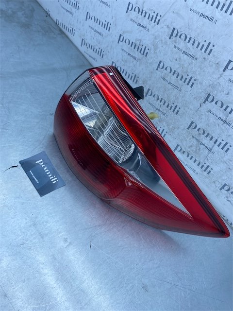 Pomili Fanaleria Fanale posteriore parte esterna destro FORD C-MAX (CB7) (09/10>05/15<)