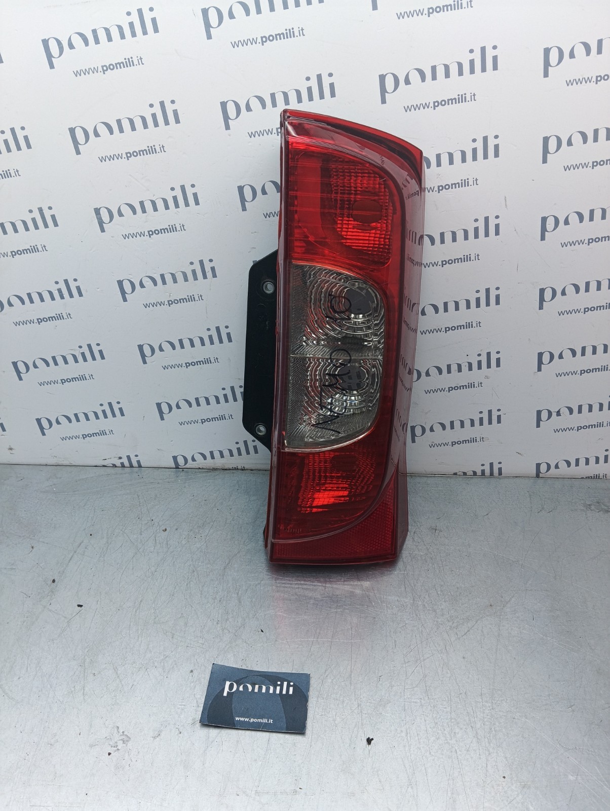 Pomili Fanaleria Fanale posteriore destro Citroen Nemo 1353205080 fanale usato