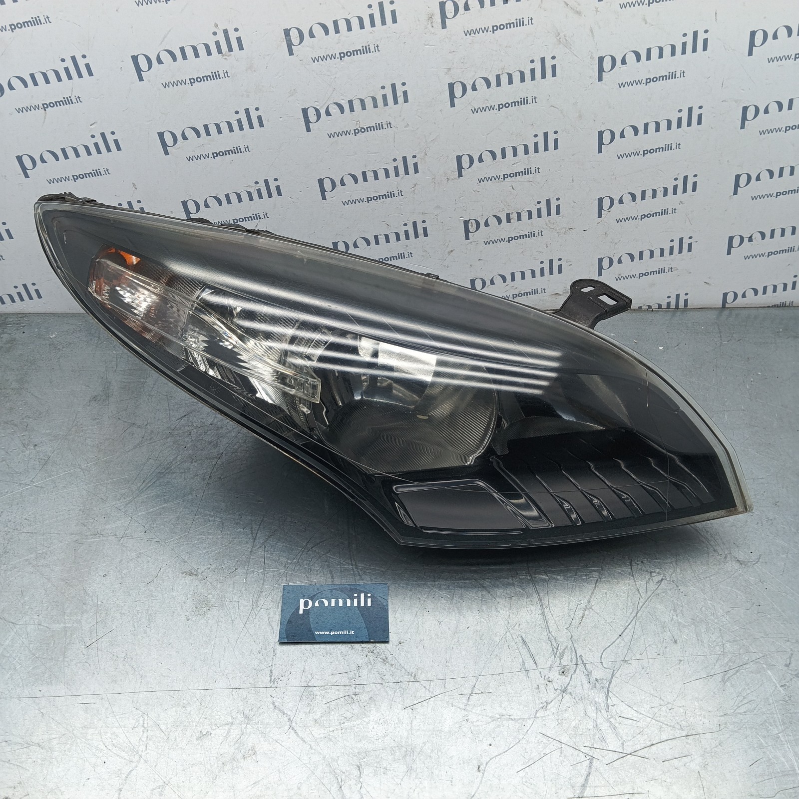 Pomili Fanaleria Renault Mégane III 260602446R faro anteriore sinistro usato