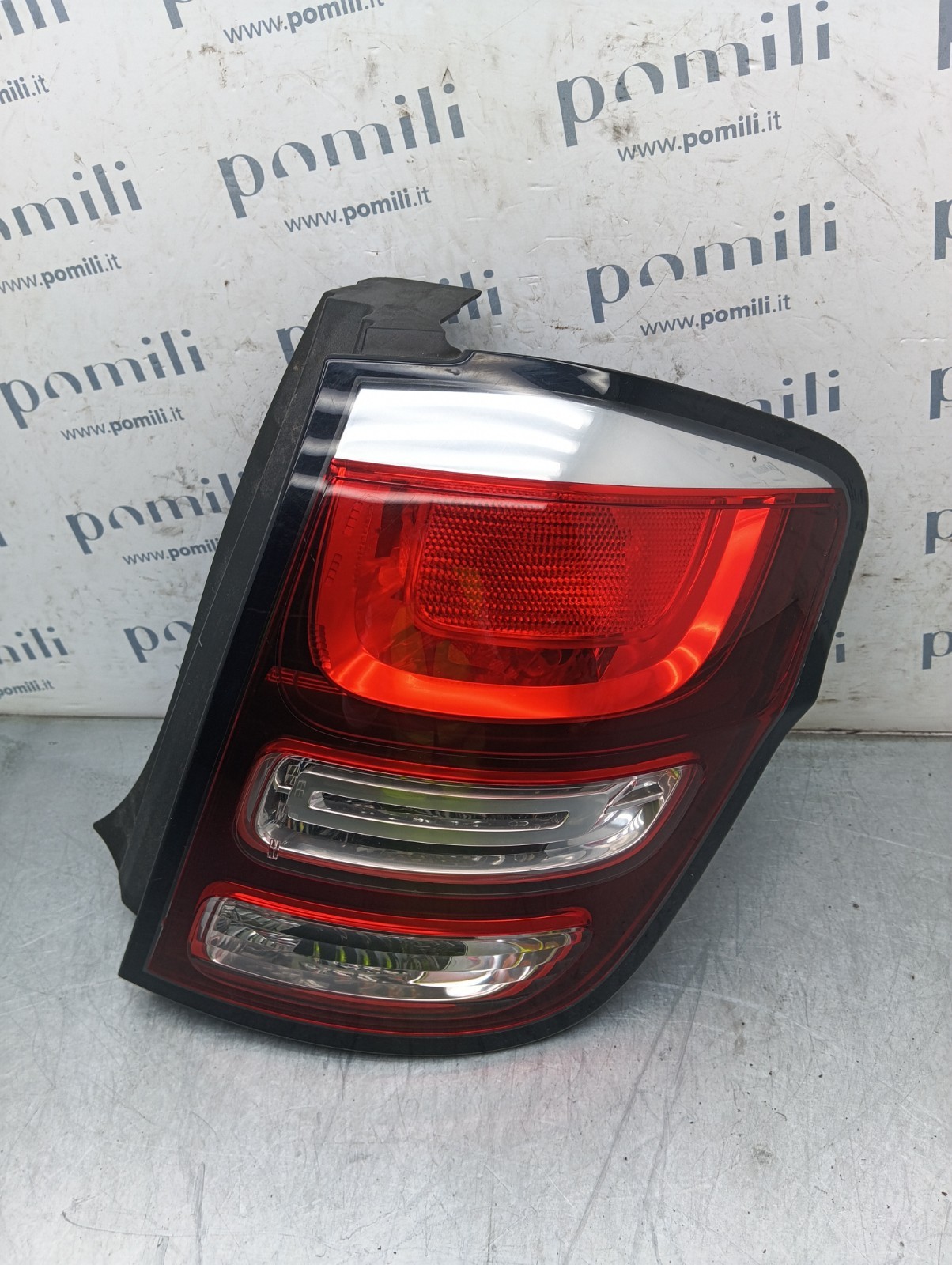 Pomili Fanaleria Citroen C3 II fanale posteriore destro usato 9803928480
