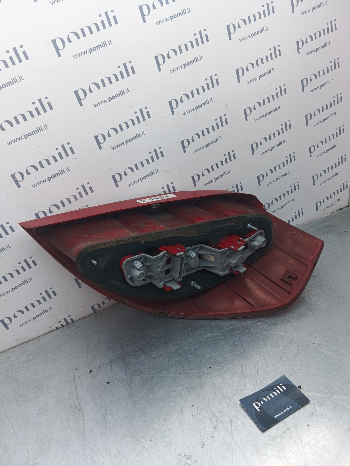 Pomili Fanaleria Mercedes-Benz A180 W169 fanale posteriore sinistro 1698200964 usato