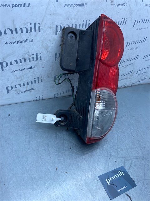 Pomili Fanaleria Fanale posteriore DX NISSAN NV200 (M20) destro