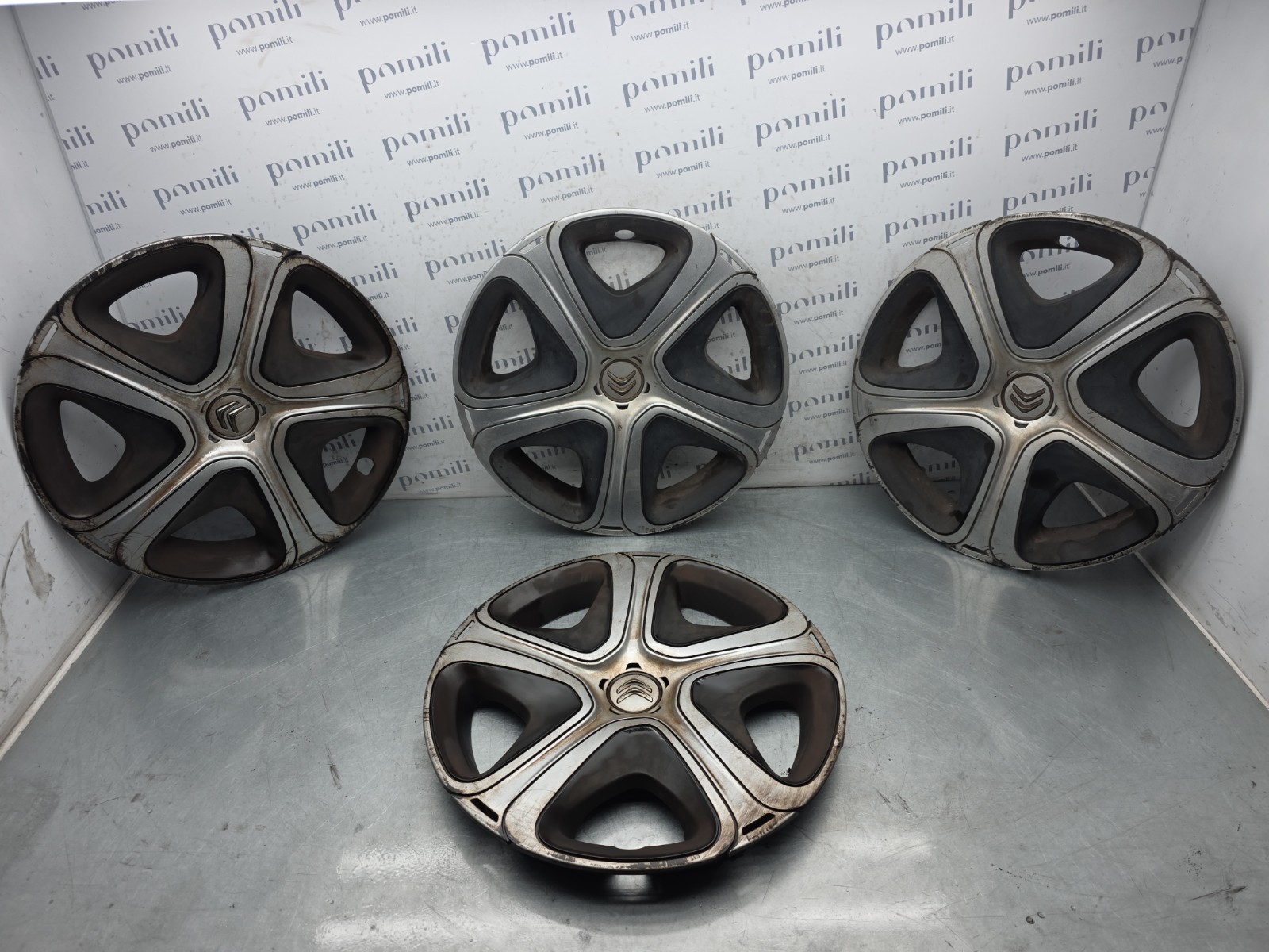 Pomili Altro auto Set 4 borchie coprimozzo Citroën R16 usate