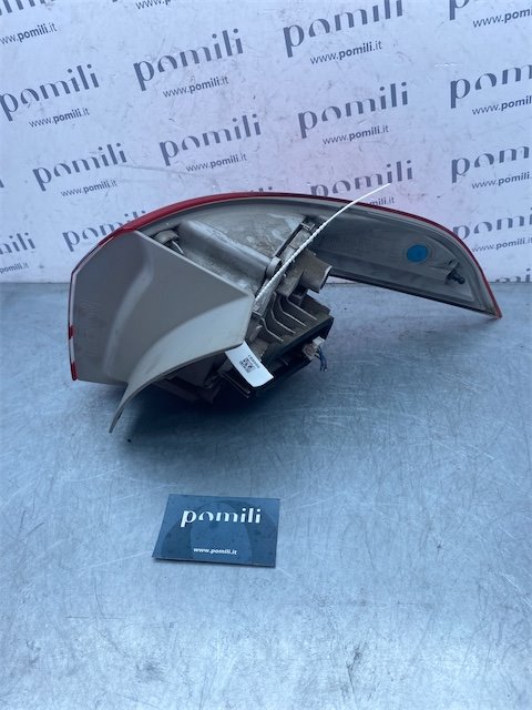 Pomili Fanaleria Ford B-Max (CB2) fanale posteriore esterno sinistro