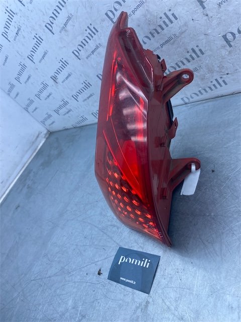Pomili Fanaleria fanale posteriore Peugeot 3008 sinistro esterno