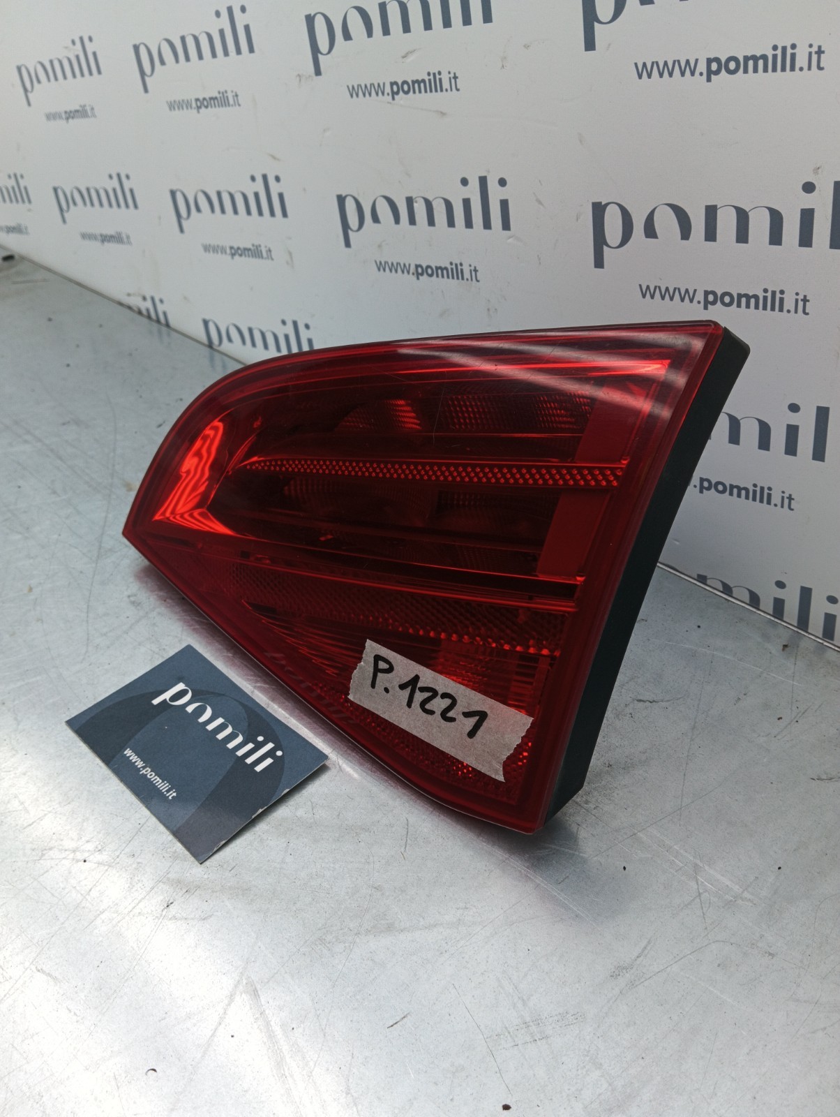 Pomili Fanaleria Fanale Audi A4 Avant destro portellone 21968006 usato
