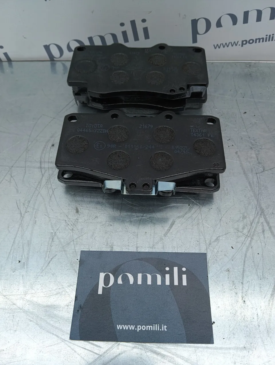 Pomili Freni e ricambi Toyota Hilux 04465-YZZDH kit pastiglie freni