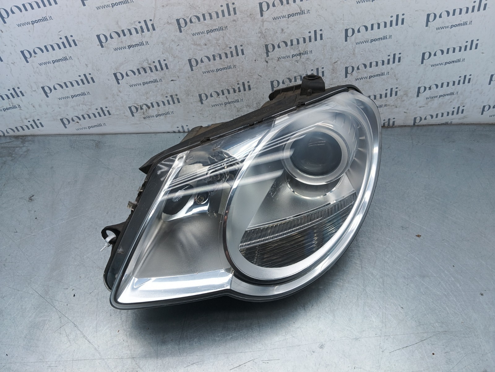 Pomili Fanaleria Volkswagen Eos faro anteriore destro usato