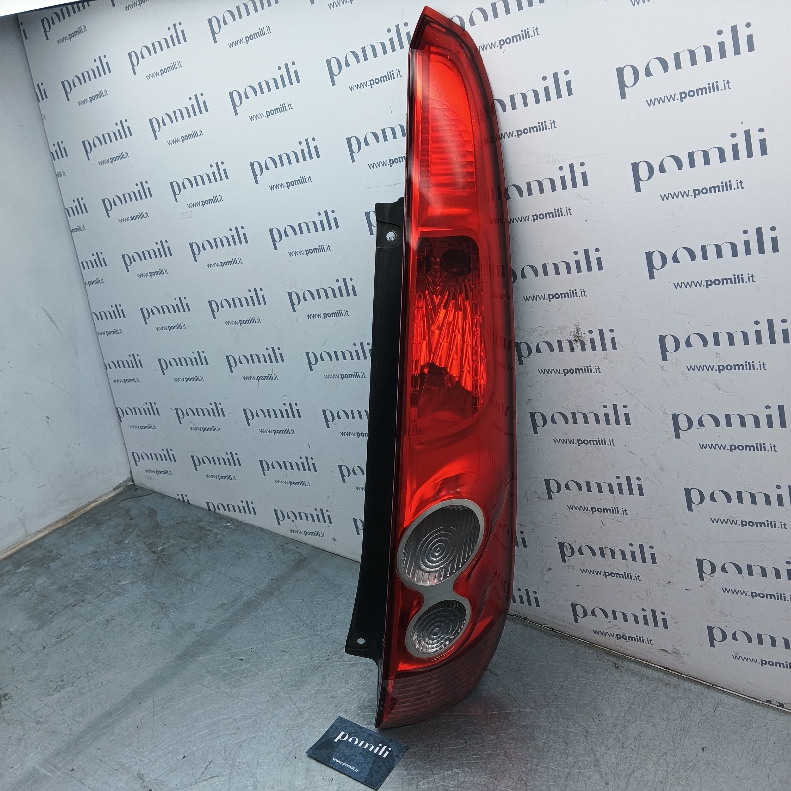 Pomili Fanaleria fanale posteriore destro Ford Fiesta V 6S61-13404-A usato