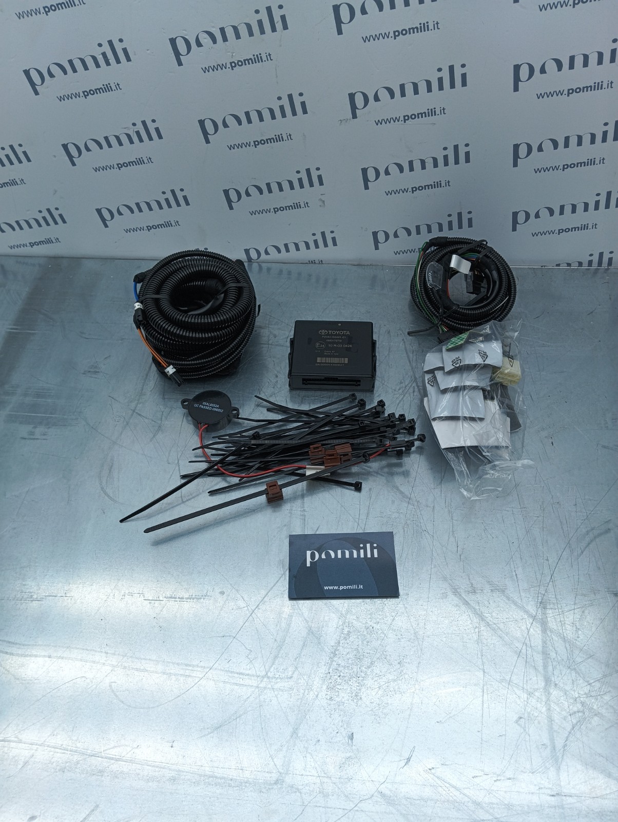 Pomili Elettronica/batteria ibride kit sensori parcheggio anteriore Toyota Prius PZ464-G3421-D0 usato