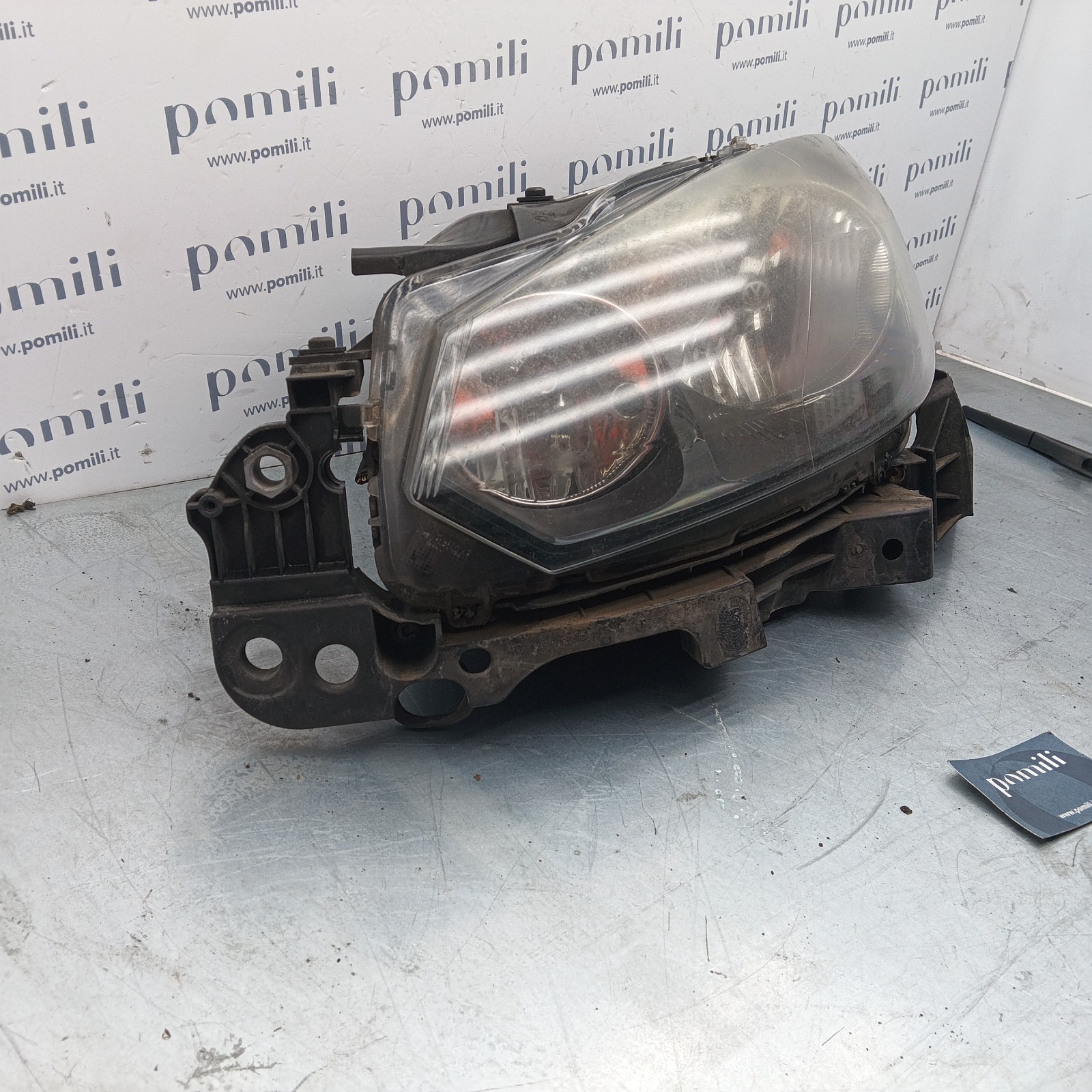 Pomili Fanaleria Faro anteriore sinistro Volkswagen Golf VI 89319331 usato